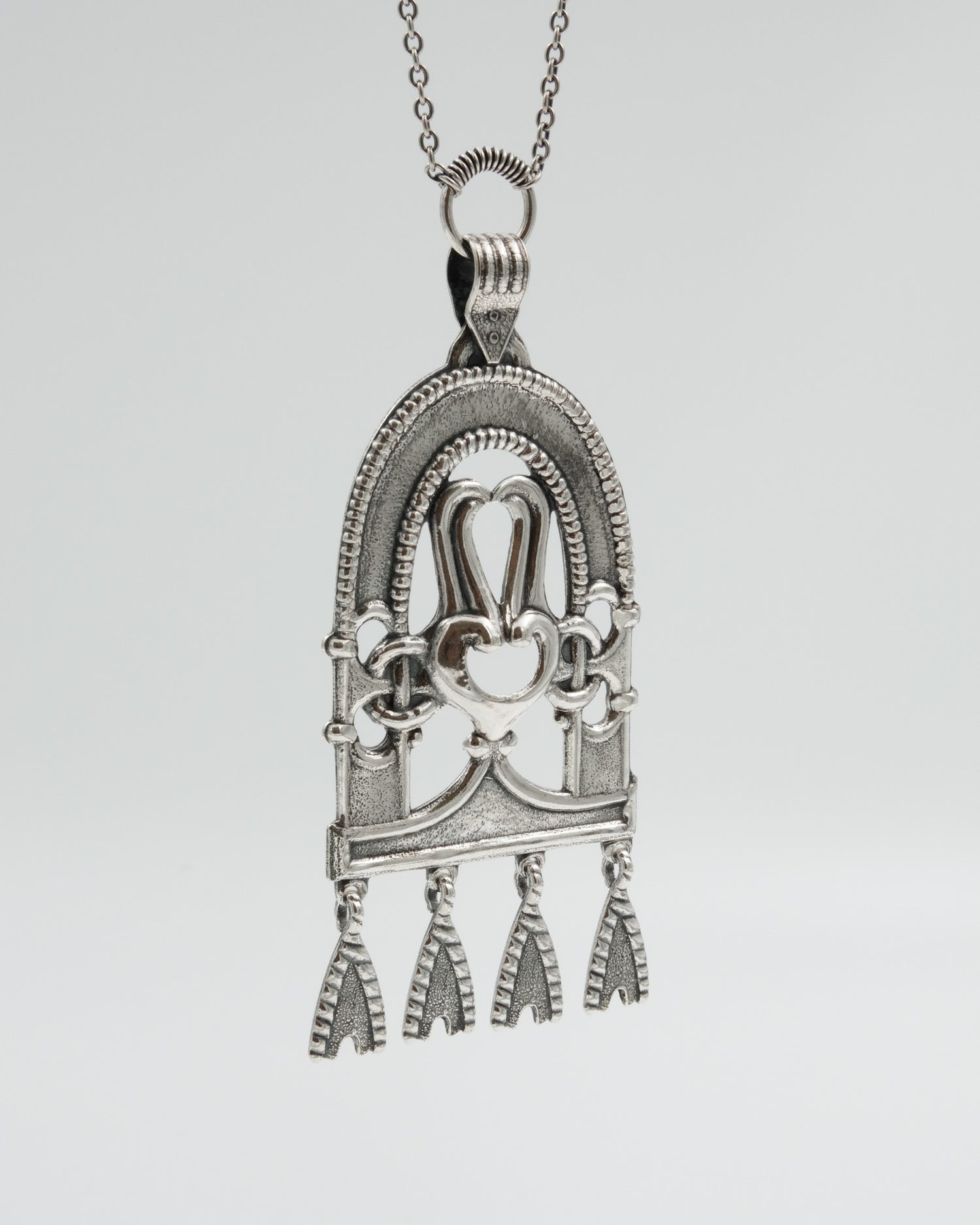 Kept Kalanni Kalmumäki pendant 70 cm silver