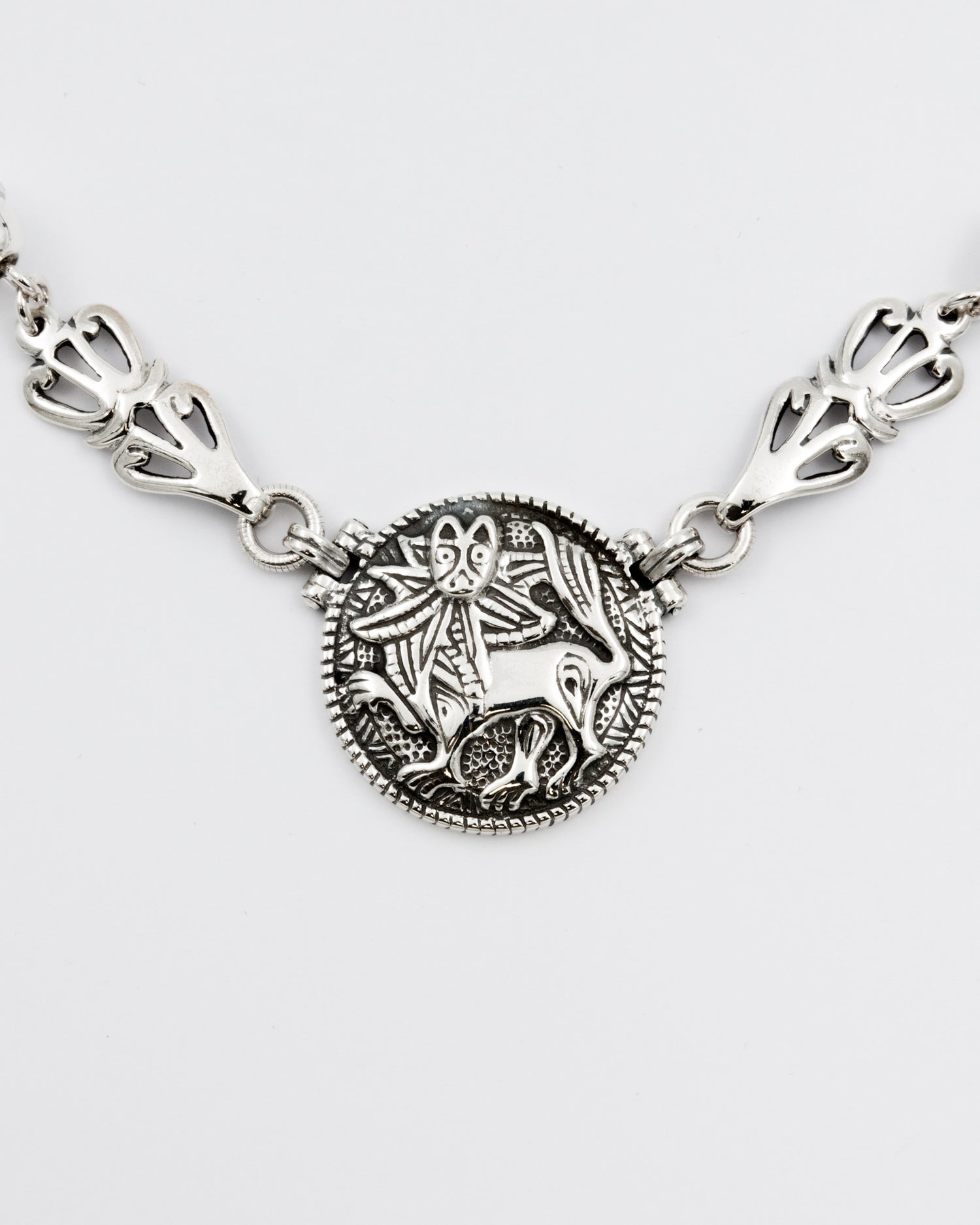 Kept Aurinkoleijona necklace 42 cm small silver