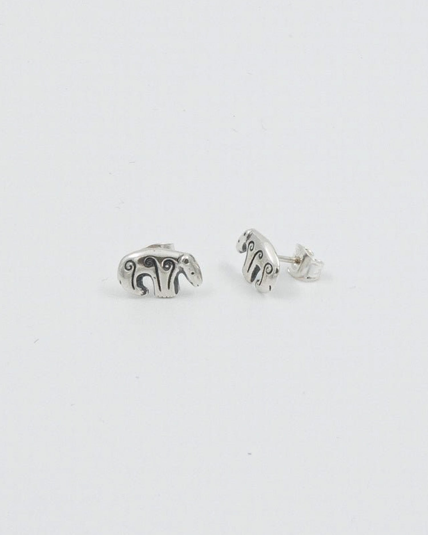 Kept Kalevankarhu stud earrings silver