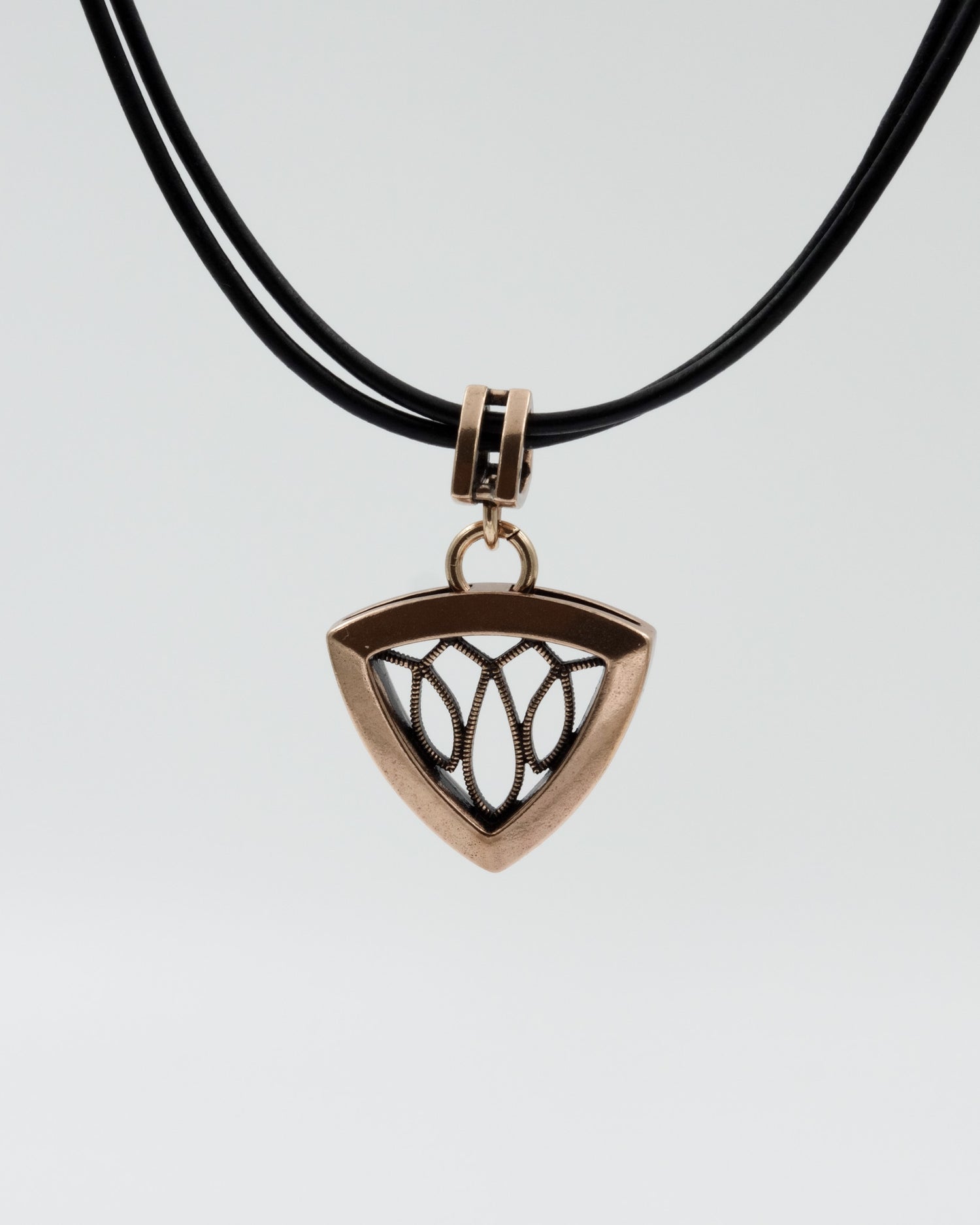 Held Ahti pendant 50 cm bronze black